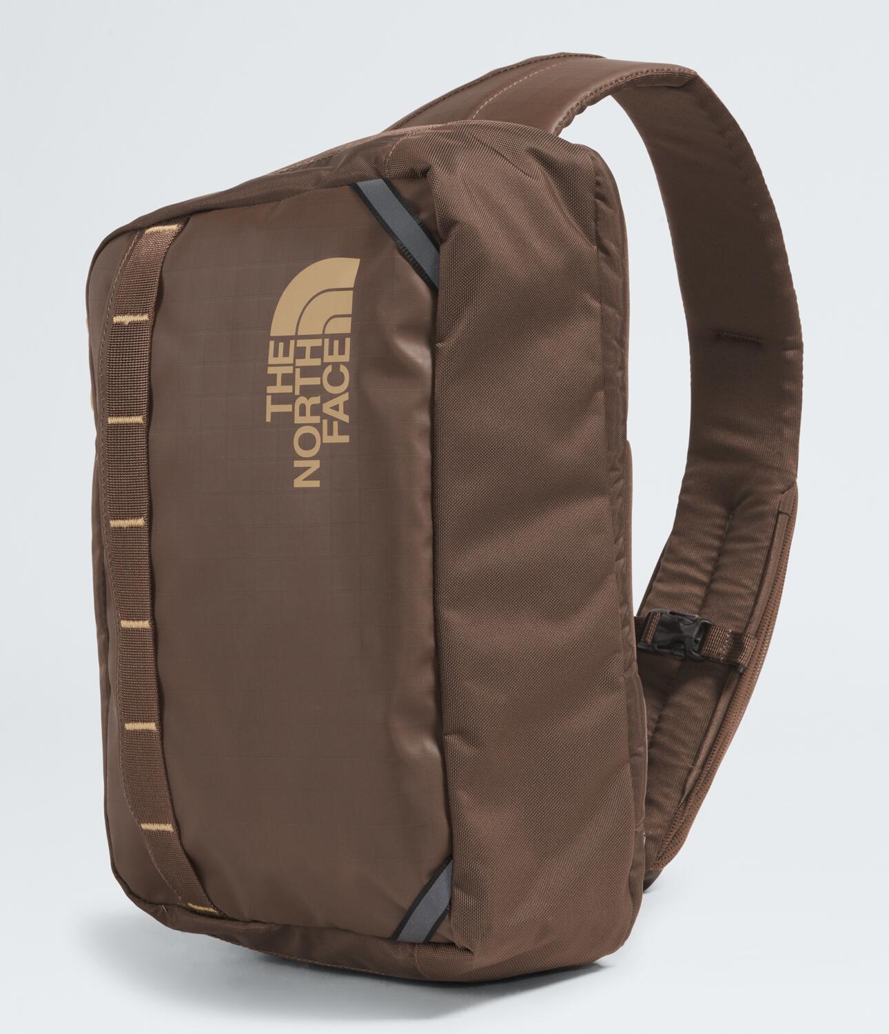 Mochila Base Camp Voyager Sling Unisex, Café